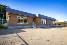 園庭(平取町のバチラー保育園)